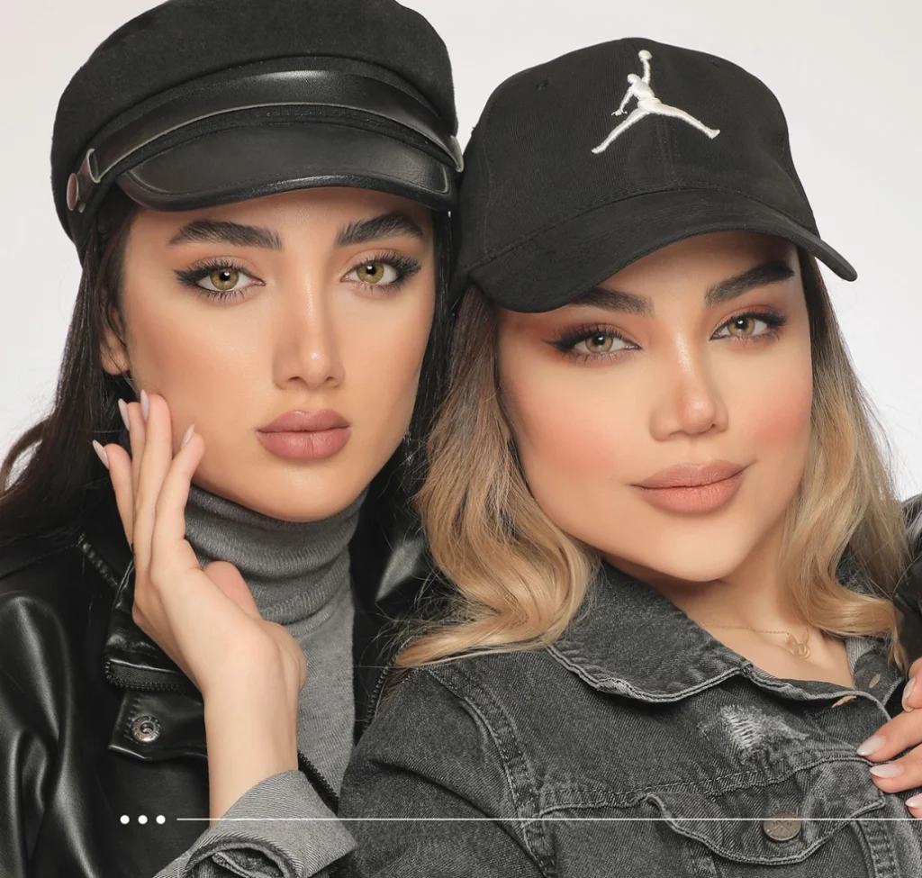 لنز رنگی آیس کالر سری لاکچری